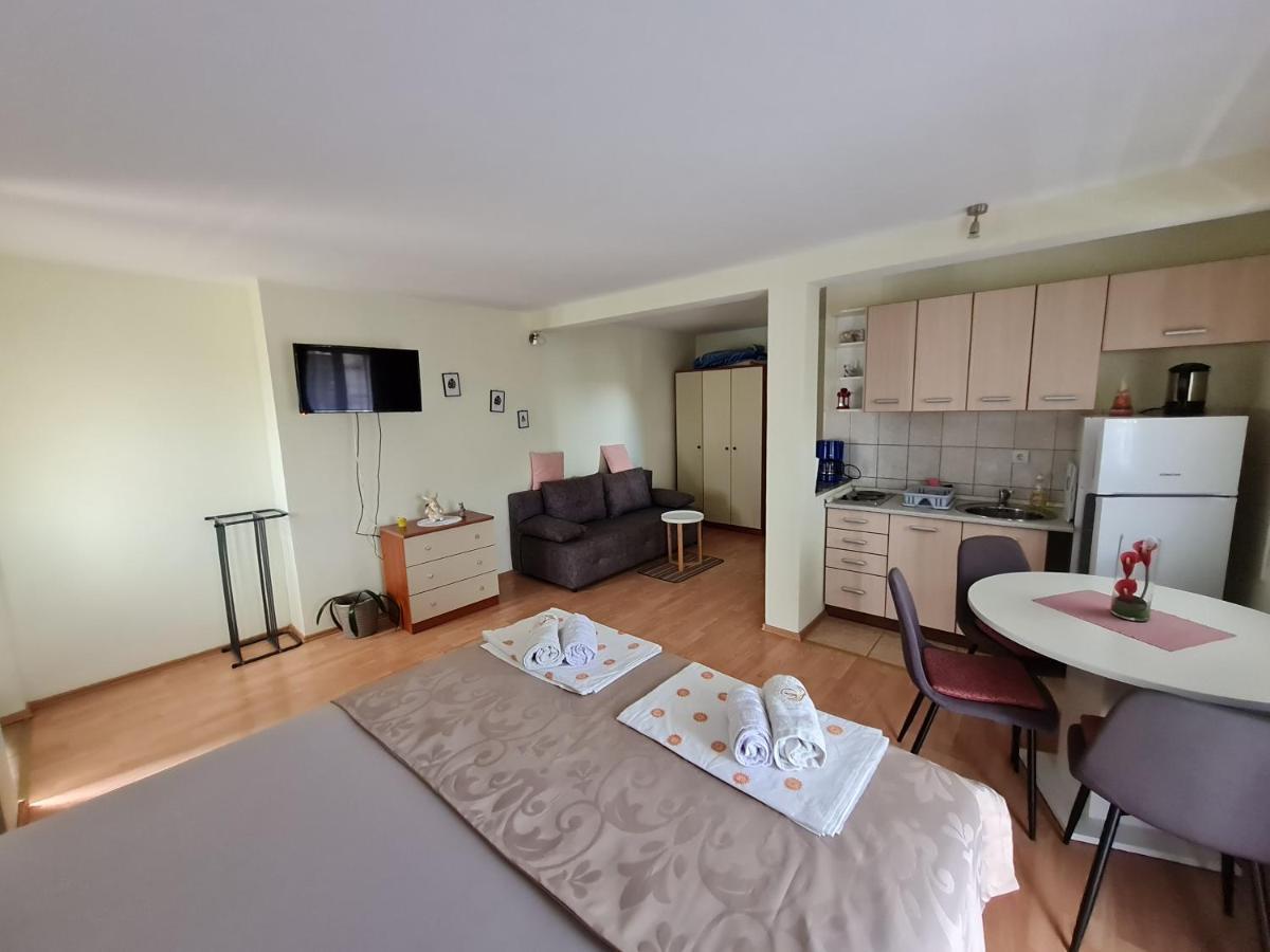 Apartments Bosnjak Шибеник Екстер'єр фото