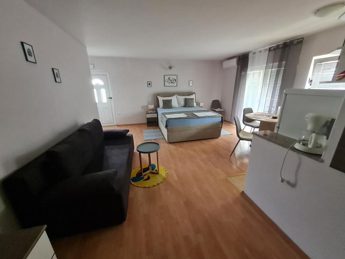 Apartments Bosnjak Шибеник Екстер'єр фото