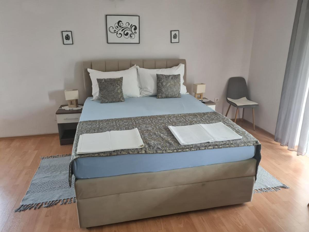 Apartments Bosnjak Шибеник Екстер'єр фото