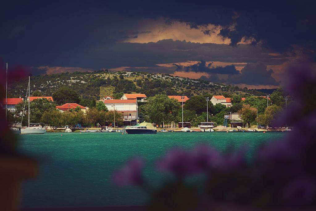 Apartments Bosnjak Шибеник Екстер'єр фото